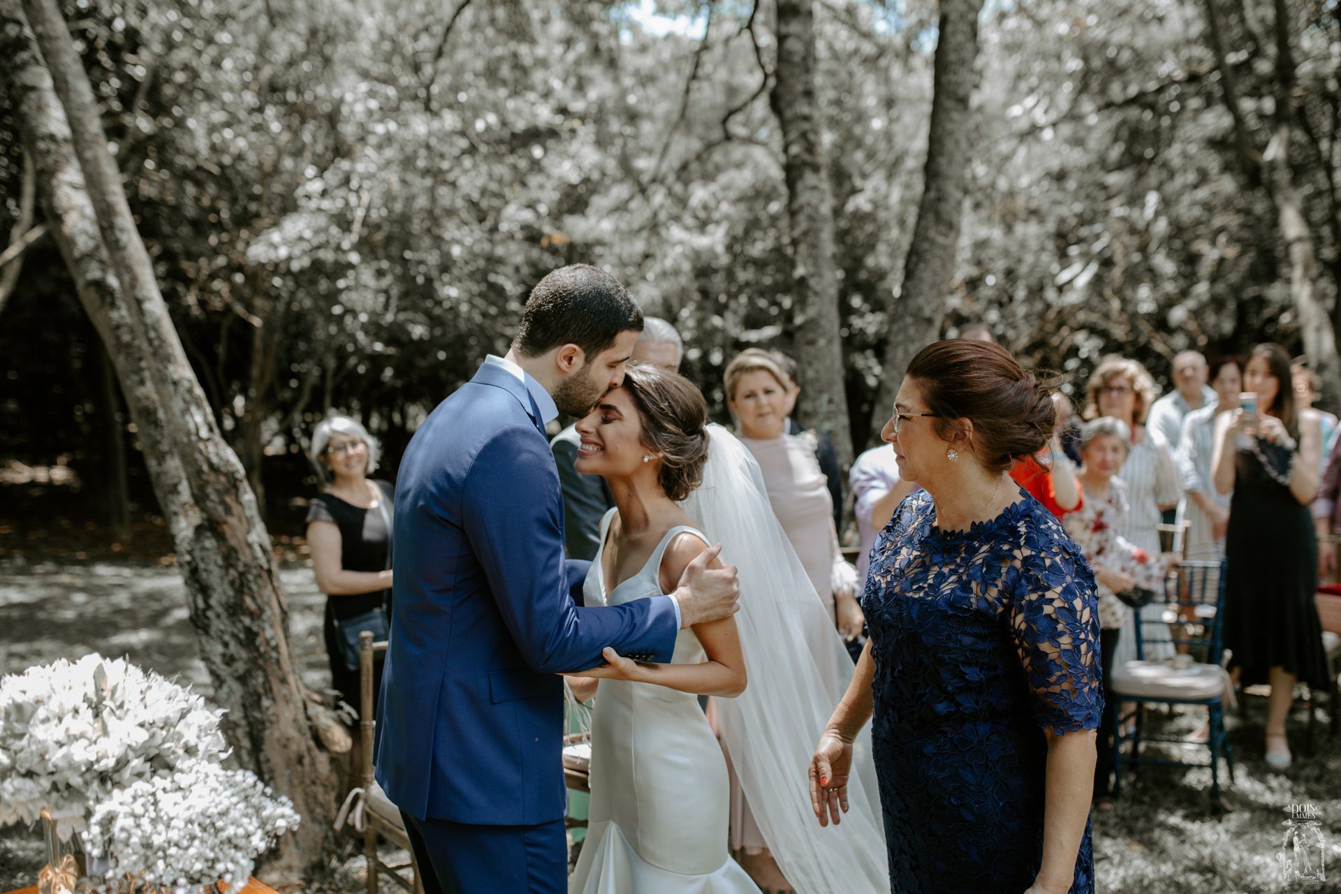 Foto Mini Wedding Letícia + Luis {Matuto - Cravinhos} Foto Mini Wedding Letícia + Luis {Matuto - Cravinhos} - Imagem 40