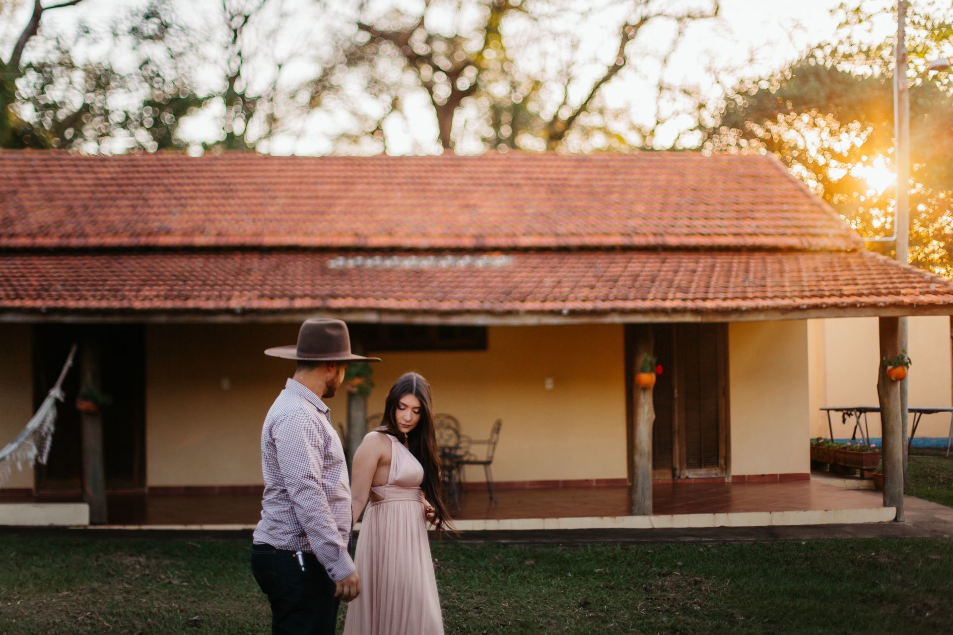 Foto Ensaio Pré Wedding na Fazenda {Fabiana + Yuri} - Analândia Foto Ensaio Pré Wedding na Fazenda {Fabiana + Yuri} - Analândia - Imagem 4