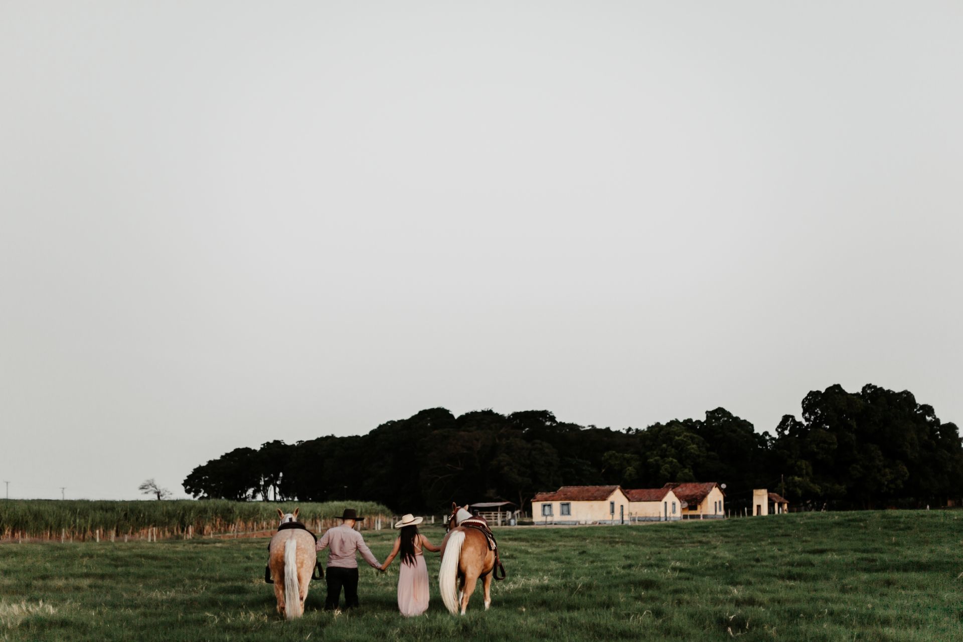 Foto Ensaio Pré Wedding na Fazenda {Fabiana + Yuri} - Analândia Foto Ensaio Pré Wedding na Fazenda {Fabiana + Yuri} - Analândia - Imagem 48