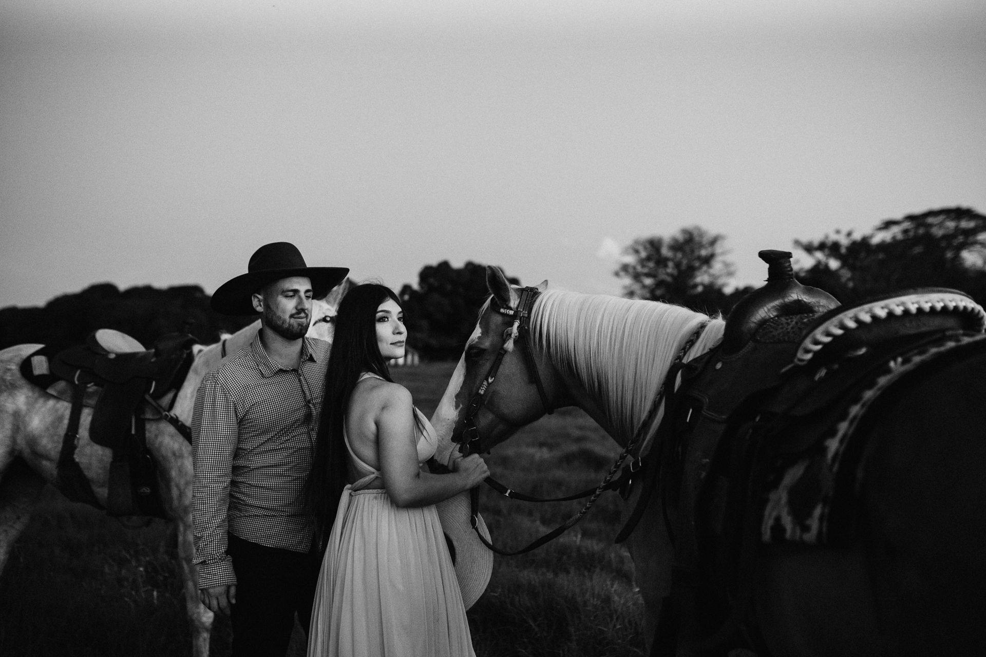 Foto Ensaio Pré Wedding na Fazenda {Fabiana + Yuri} - Analândia Foto Ensaio Pré Wedding na Fazenda {Fabiana + Yuri} - Analândia - Imagem 42