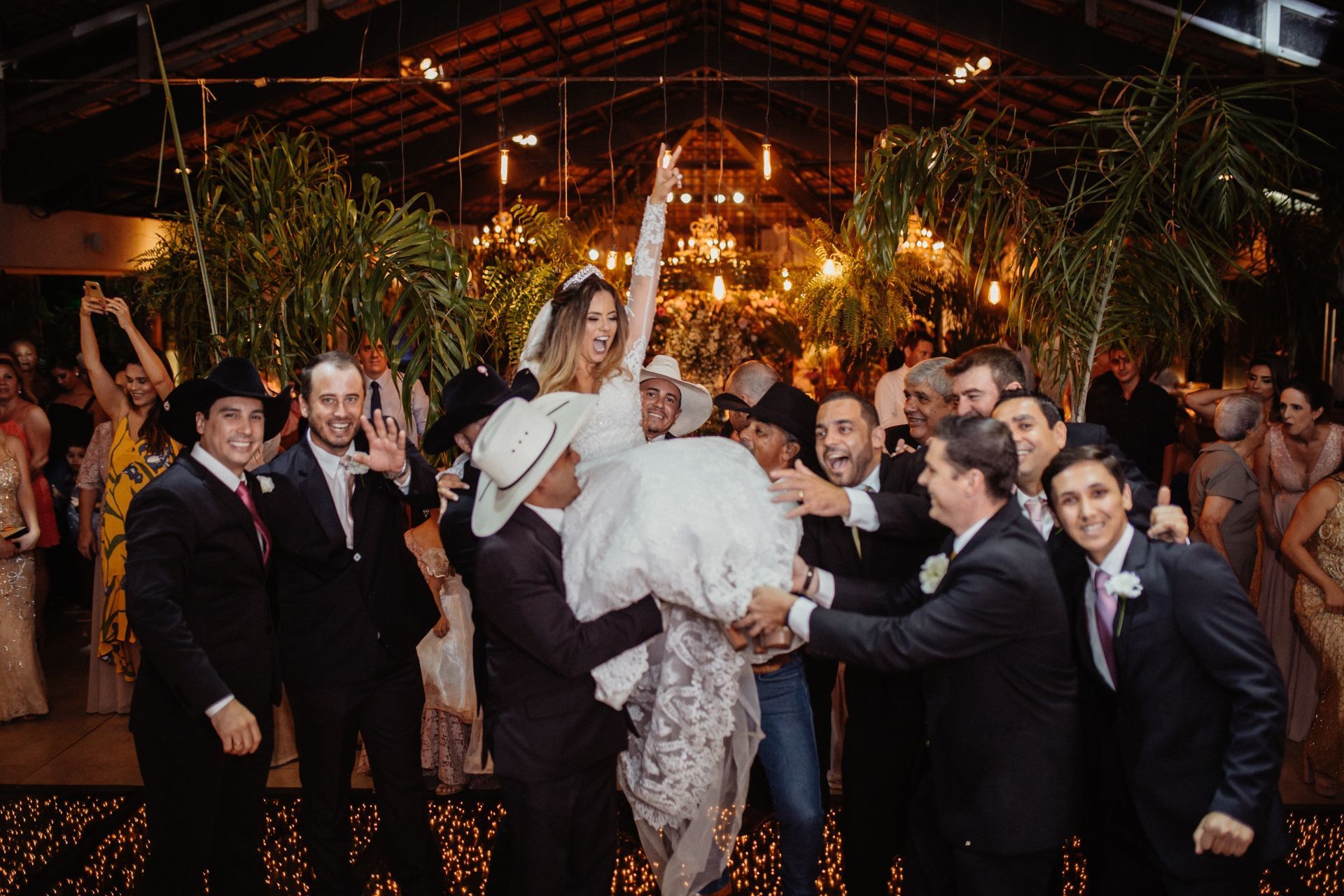 Foto Casamento Katia + Lucas {Sítio Uirapuru - Ribeirão Preto} Foto Casamento Katia + Lucas {Sítio Uirapuru - Ribeirão Preto} - Imagem 78