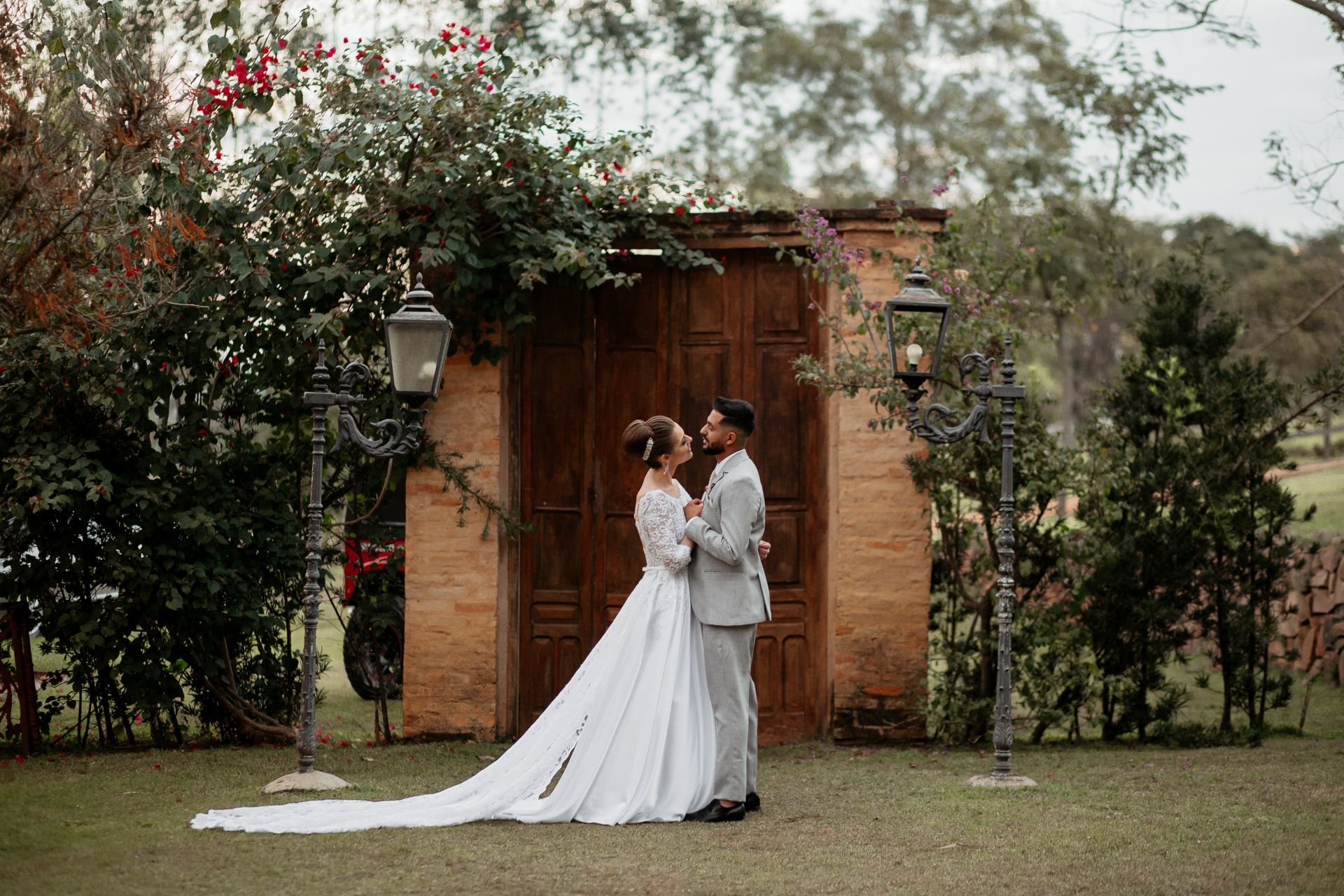 Foto Casamento Daiara + Henrique {Villagio Alvorada - São Carlos} Foto Casamento Daiara + Henrique {Villagio Alvorada - São Carlos} - Imagem 75