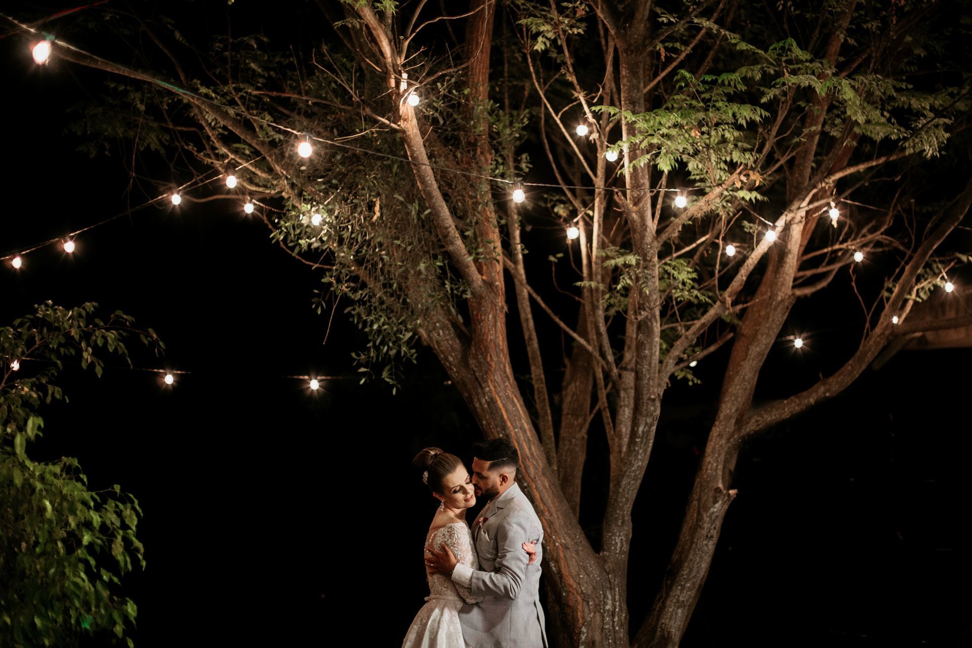 Foto Casamento Daiara + Henrique {Villagio Alvorada - São Carlos} Foto Casamento Daiara + Henrique {Villagio Alvorada - São Carlos} - Imagem 104