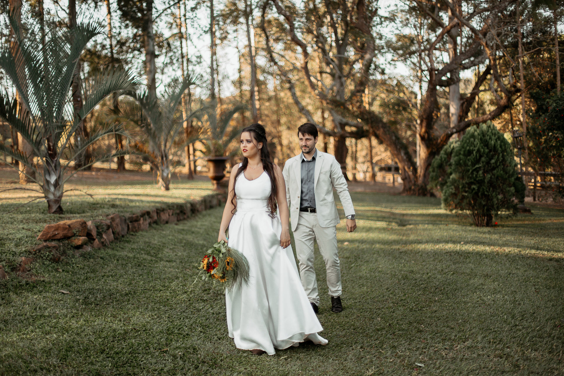 Foto Ensaio de Noivos no Villágio Alvorada {Amanda + Richard} - São Carlos Foto Ensaio de Noivos no Villágio Alvorada {Amanda + Richard} - São Carlos - Imagem 49