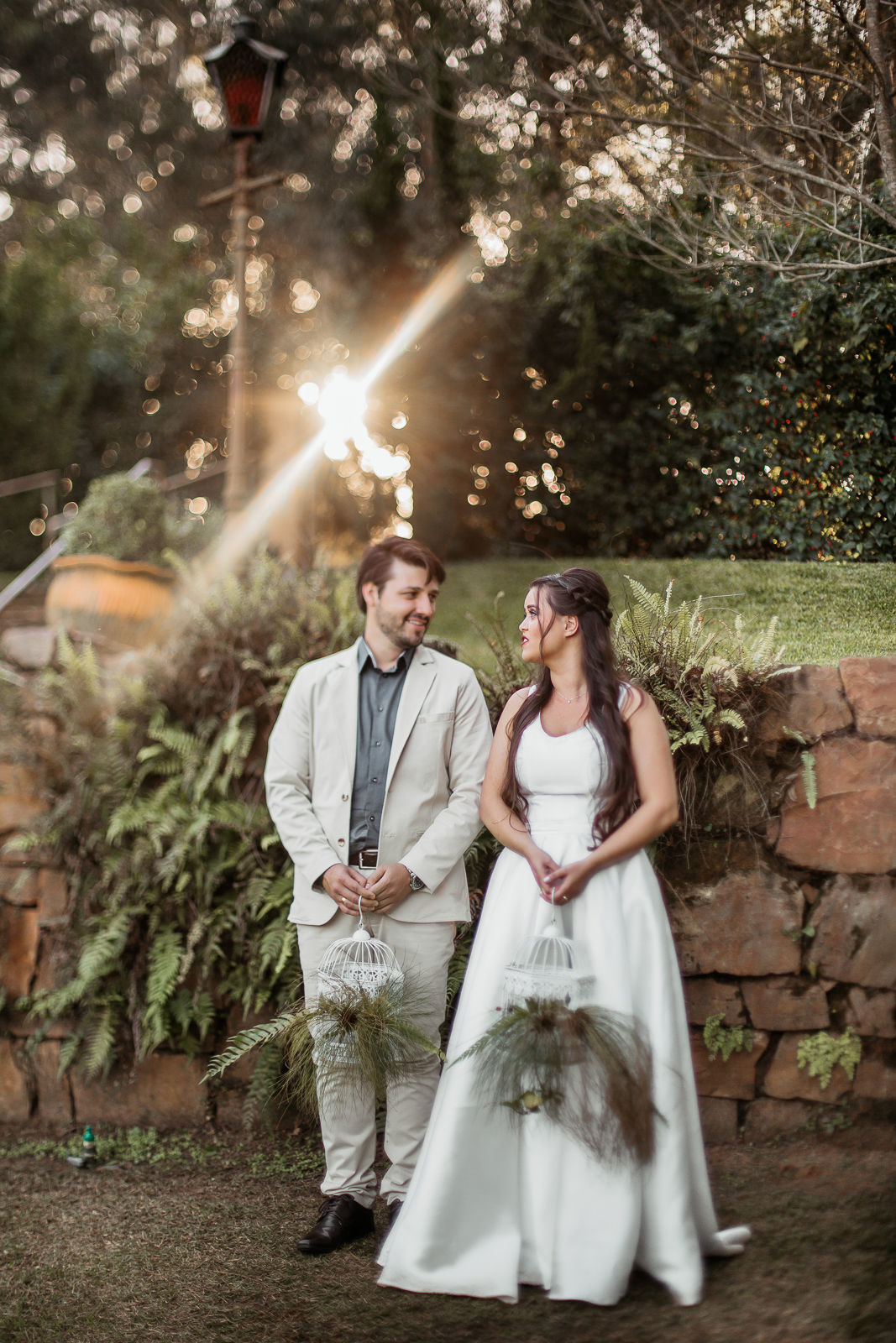 Foto Ensaio de Noivos no Villágio Alvorada {Amanda + Richard} - São Carlos Foto Ensaio de Noivos no Villágio Alvorada {Amanda + Richard} - São Carlos - Imagem 58