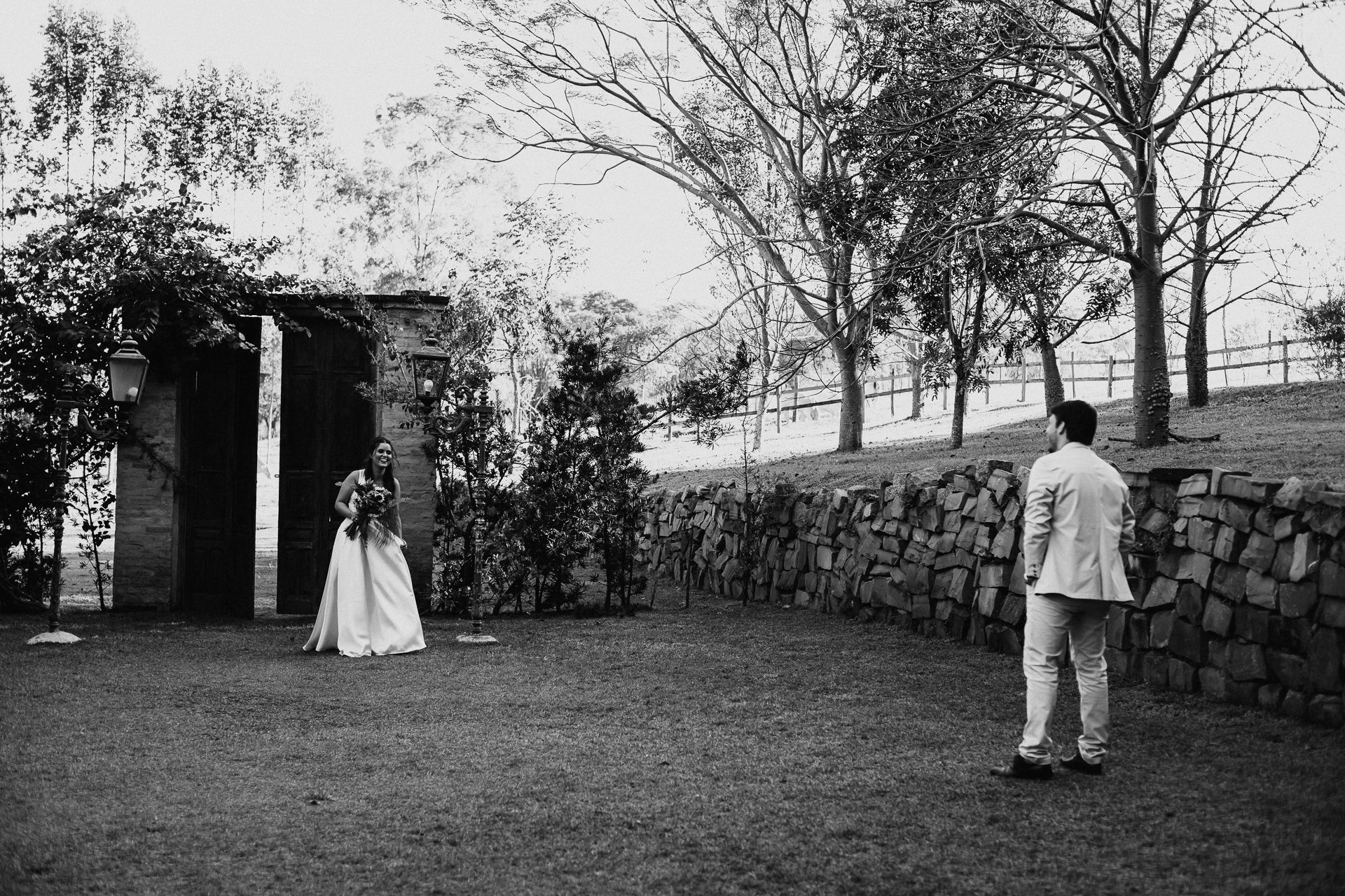 Foto Ensaio de Noivos no Villágio Alvorada {Amanda + Richard} - São Carlos Foto Ensaio de Noivos no Villágio Alvorada {Amanda + Richard} - São Carlos - Imagem 32