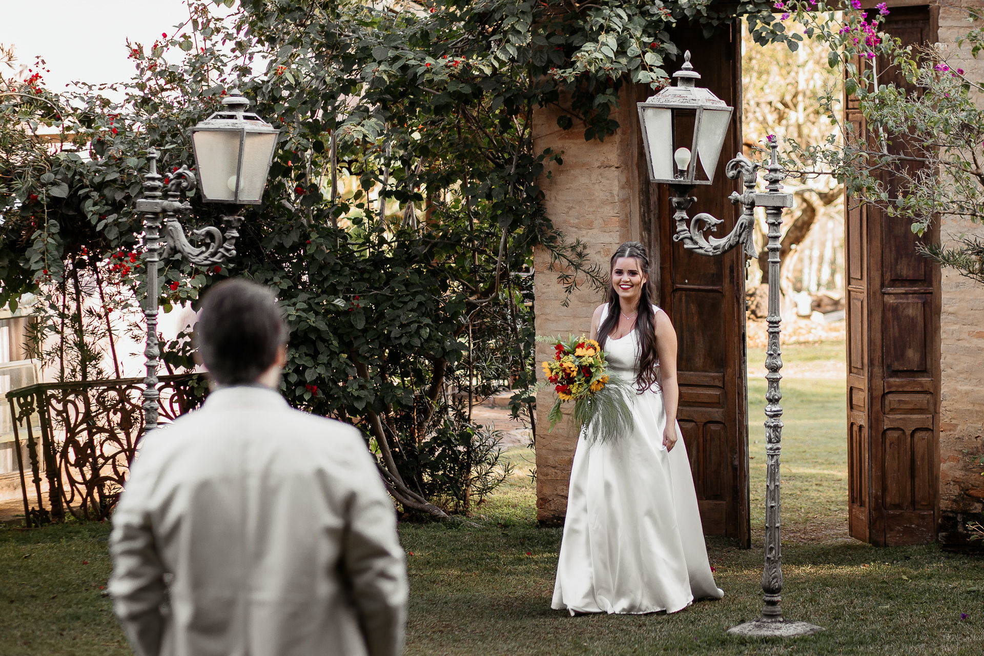 Foto Ensaio de Noivos no Villágio Alvorada {Amanda + Richard} - São Carlos Foto Ensaio de Noivos no Villágio Alvorada {Amanda + Richard} - São Carlos - Imagem 33
