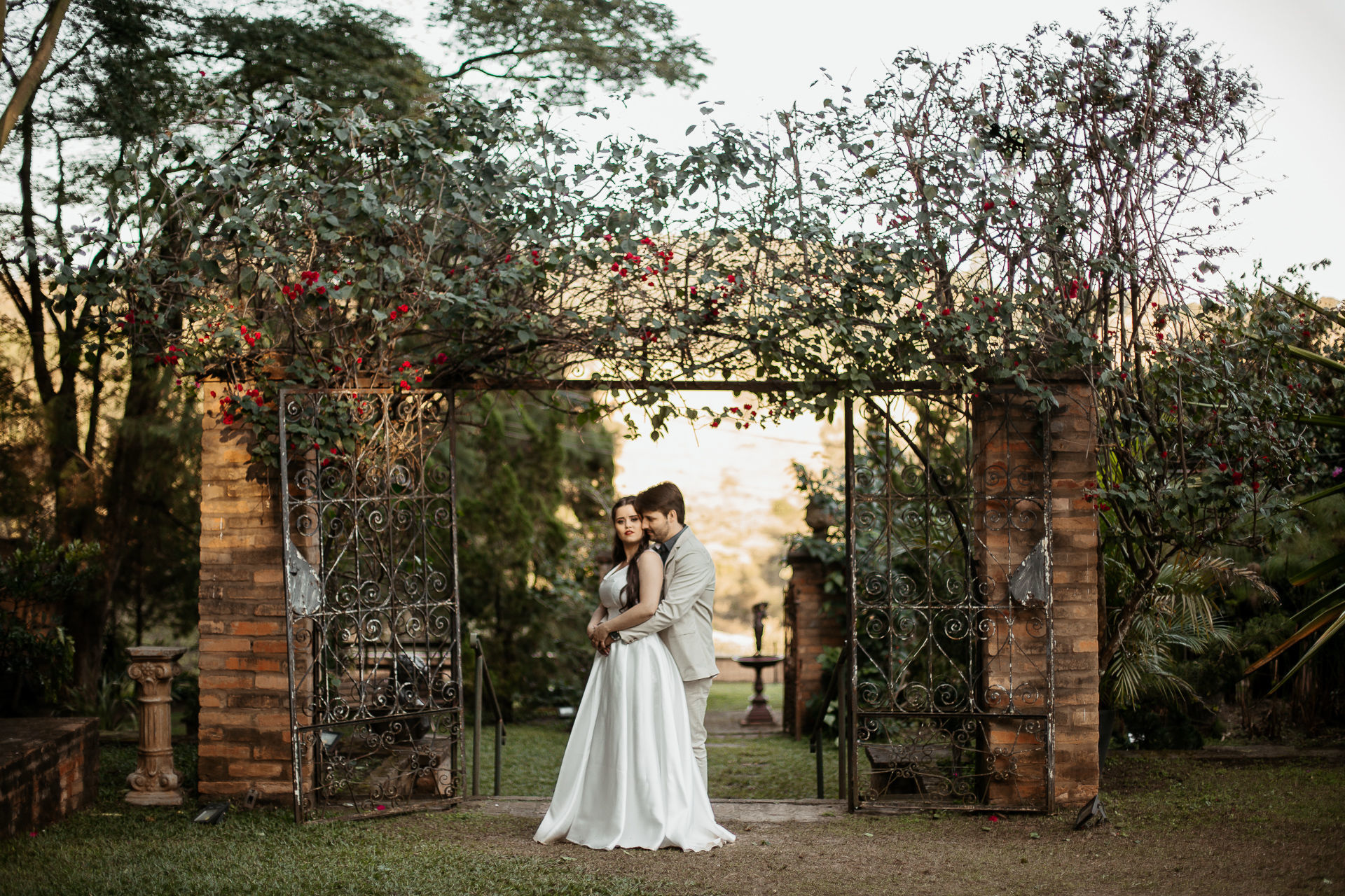 Foto Ensaio de Noivos no Villágio Alvorada {Amanda + Richard} - São Carlos Foto Ensaio de Noivos no Villágio Alvorada {Amanda + Richard} - São Carlos - Imagem 43