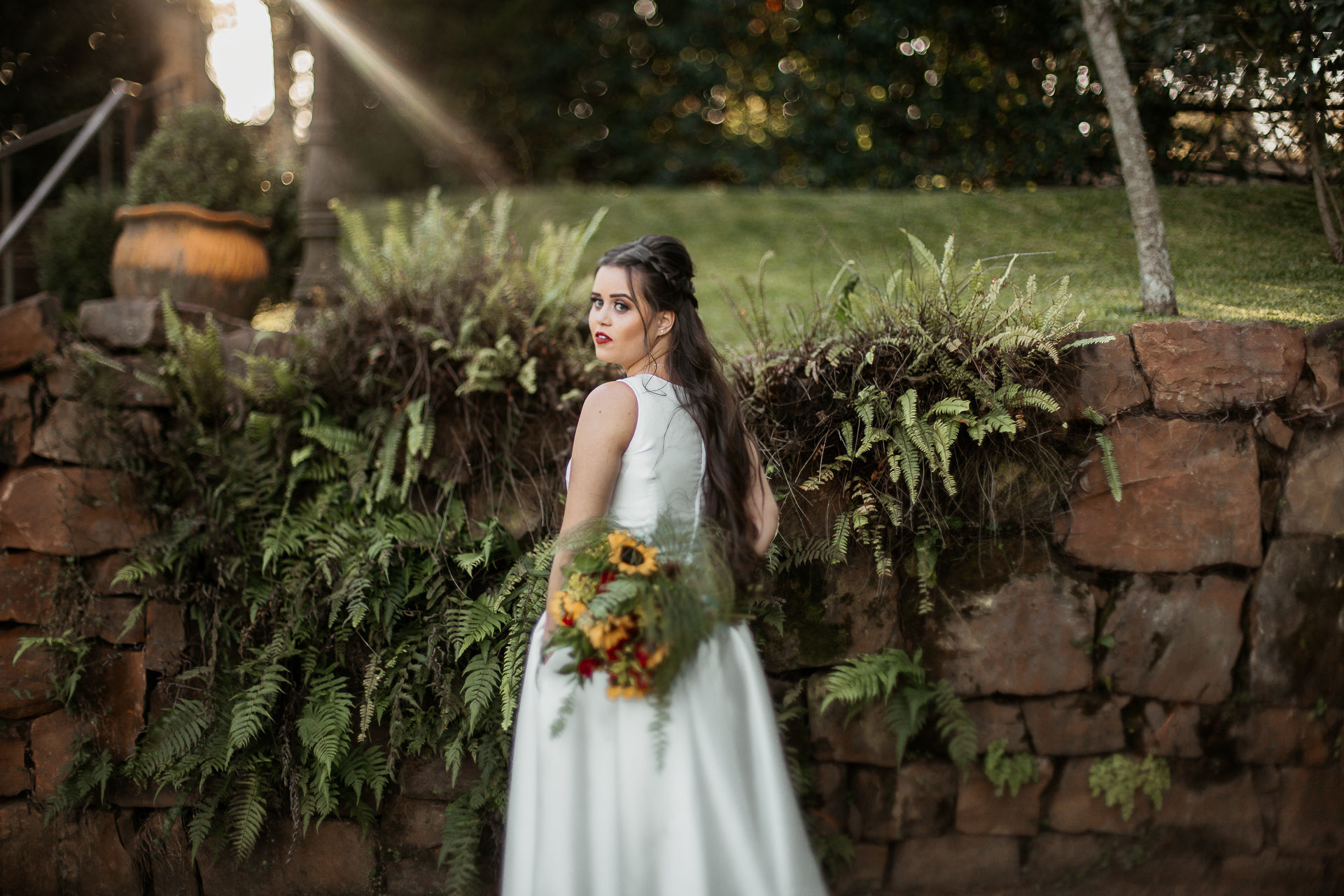 Foto Ensaio de Noivos no Villágio Alvorada {Amanda + Richard} - São Carlos Foto Ensaio de Noivos no Villágio Alvorada {Amanda + Richard} - São Carlos - Imagem 56