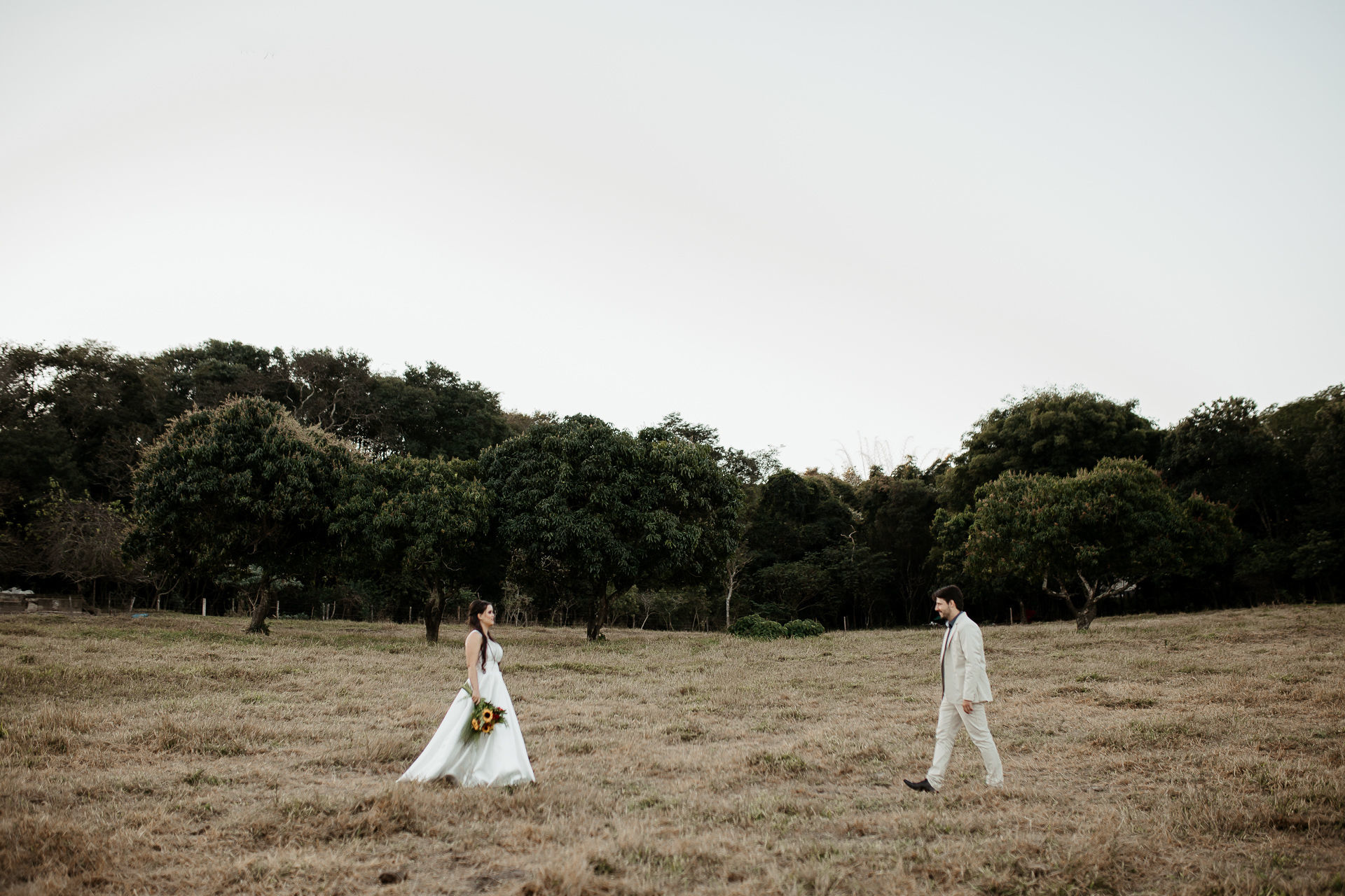 Foto Ensaio de Noivos no Villágio Alvorada {Amanda + Richard} - São Carlos Foto Ensaio de Noivos no Villágio Alvorada {Amanda + Richard} - São Carlos - Imagem 76