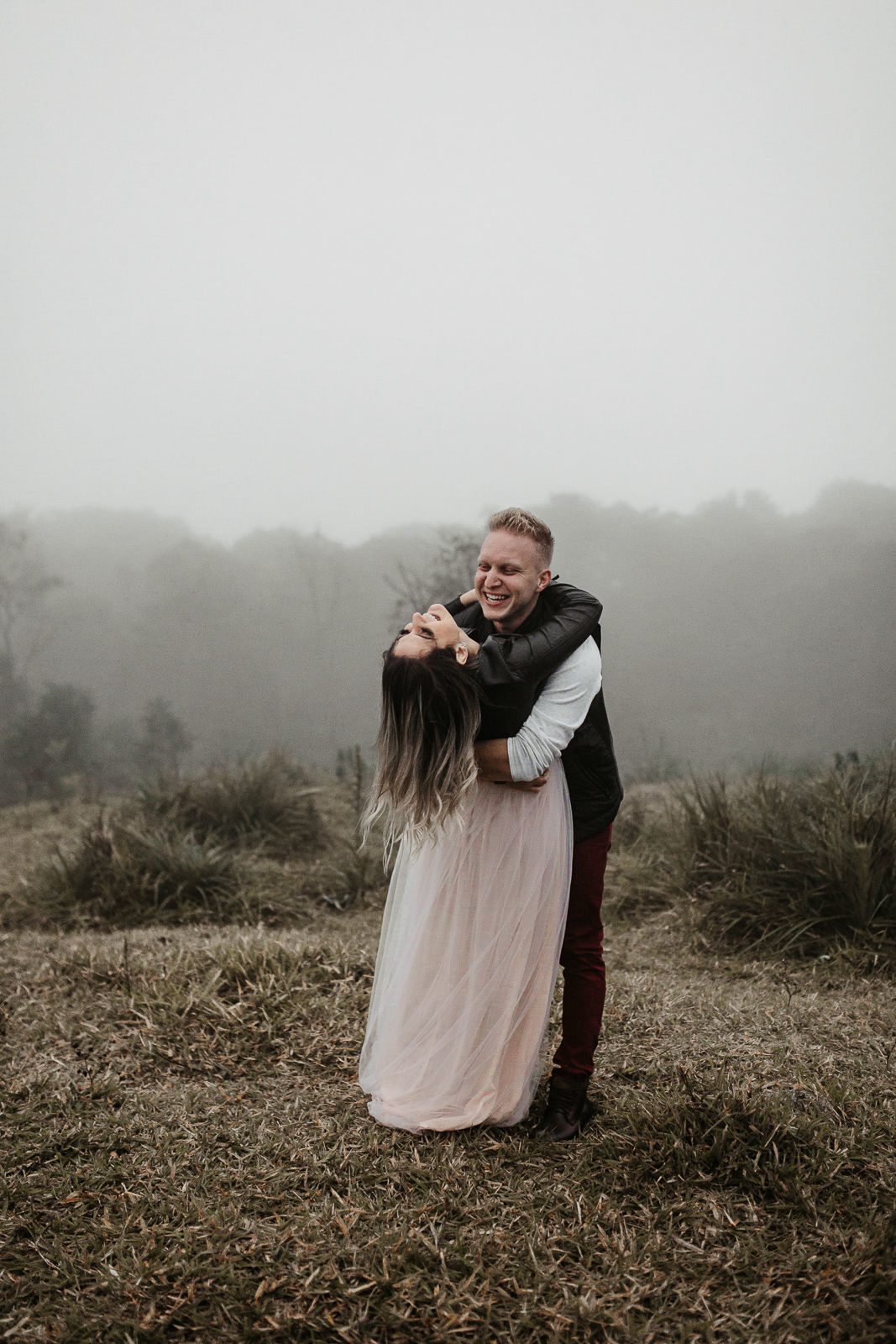 Foto Ensaio Pré Wedding no Pico do Olho d'Água {Gabi + Hélio} Foto Ensaio Pré Wedding no Pico do Olho d'Água {Gabi + Hélio} - Imagem 4