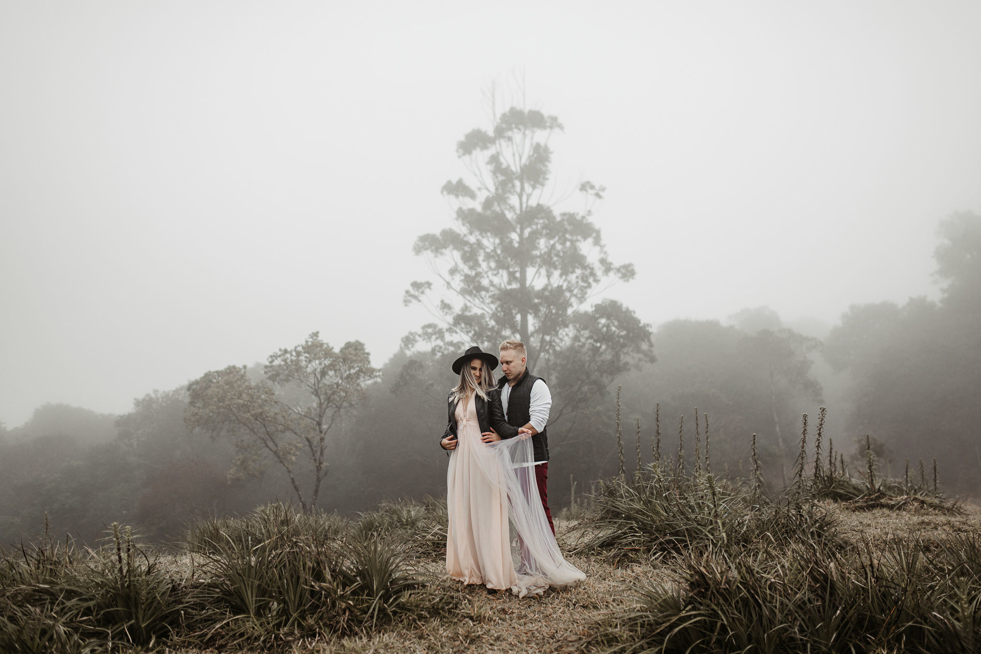 Foto Ensaio Pré Wedding no Pico do Olho d'Água {Gabi + Hélio} Foto Ensaio Pré Wedding no Pico do Olho d'Água {Gabi + Hélio} - Imagem 0