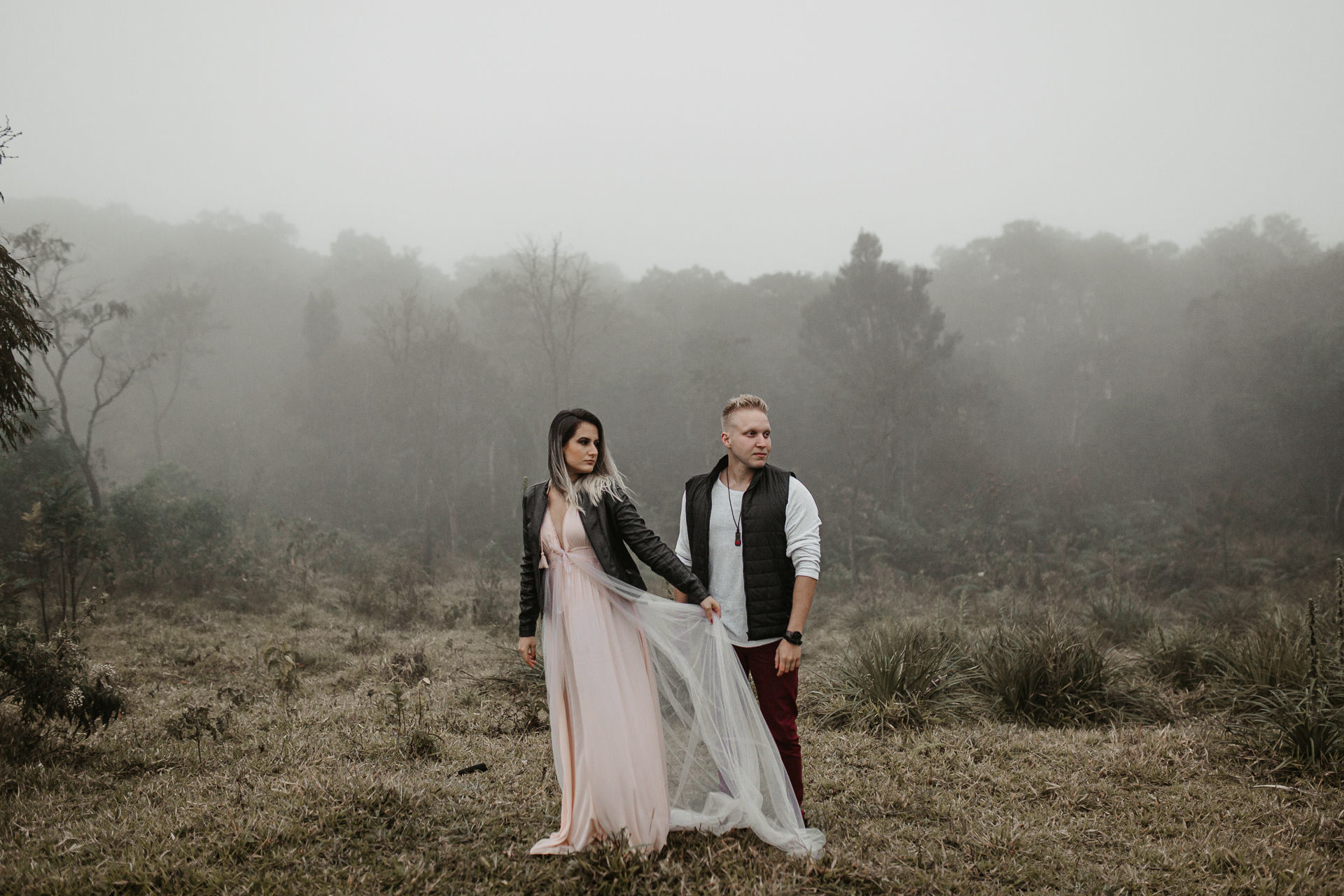 Foto Ensaio Pré Wedding no Pico do Olho d'Água {Gabi + Hélio} Foto Ensaio Pré Wedding no Pico do Olho d'Água {Gabi + Hélio} - Imagem 15