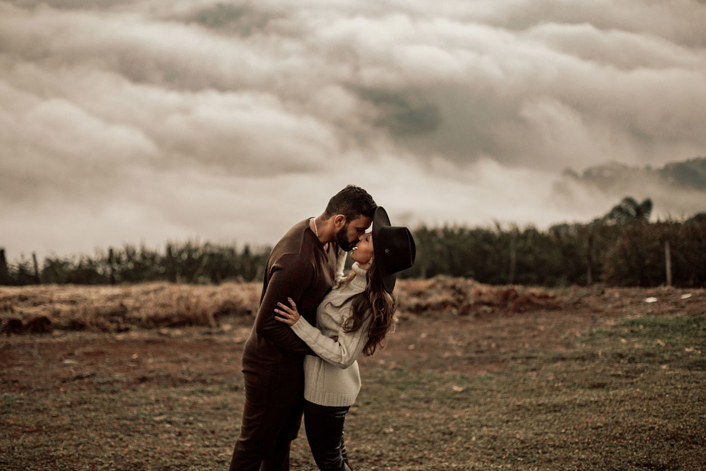 Ensaio Pré Wedding - Amanhecer em Caconde {Elaine + Bruno} Ensaio Pré Wedding - Amanhecer em Caconde {Elaine + Bruno}