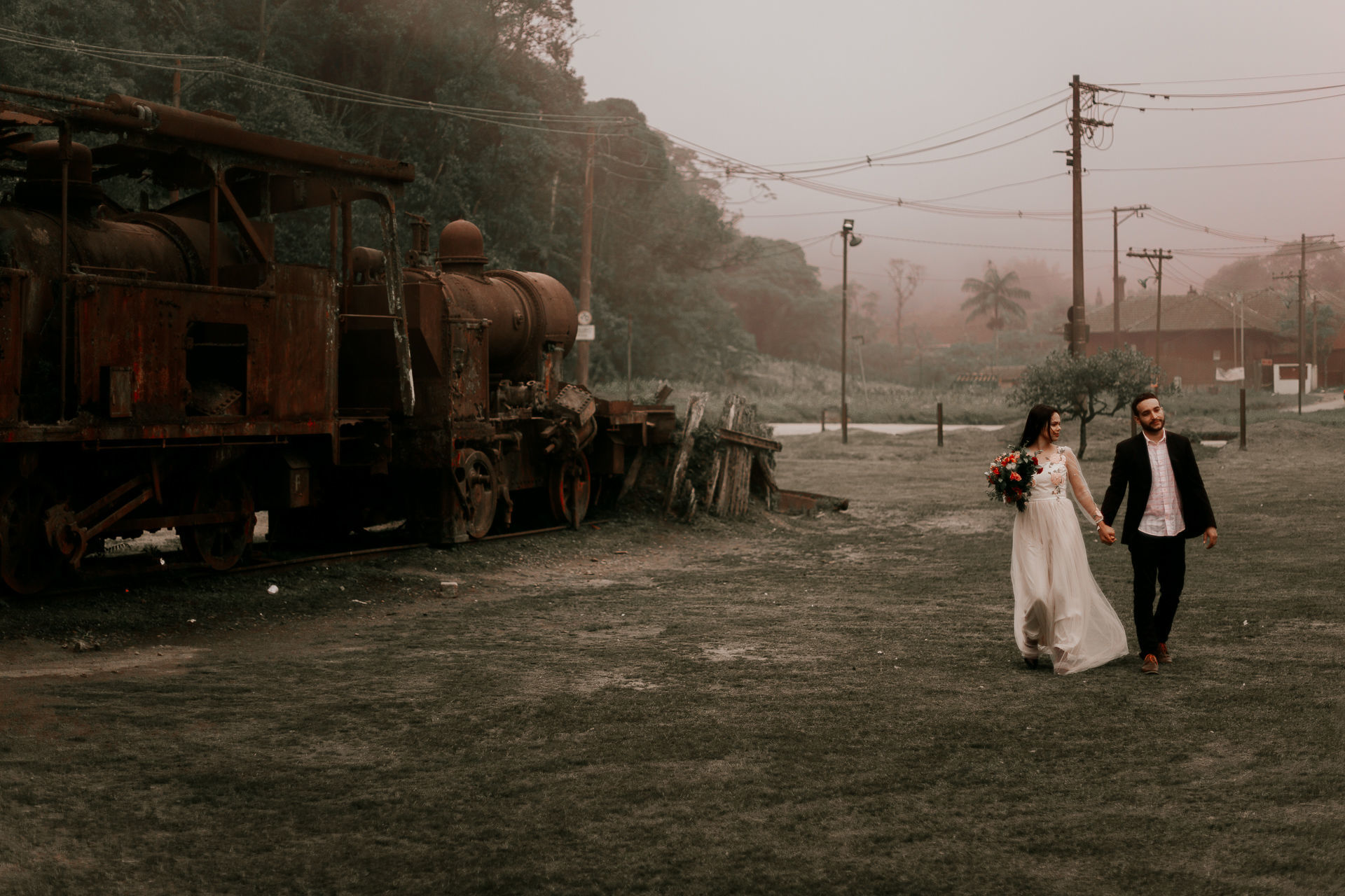 Foto Ensaio Pré Wedding em Paranapiacaba {Ellen + Fábio} Foto Ensaio Pré Wedding em Paranapiacaba {Ellen + Fábio} - Imagem 52