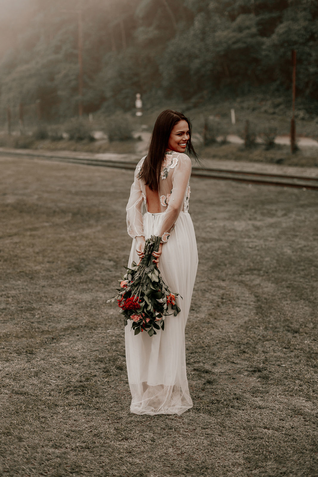 Foto Ensaio Pré Wedding em Paranapiacaba {Ellen + Fábio} Foto Ensaio Pré Wedding em Paranapiacaba {Ellen + Fábio} - Imagem 61