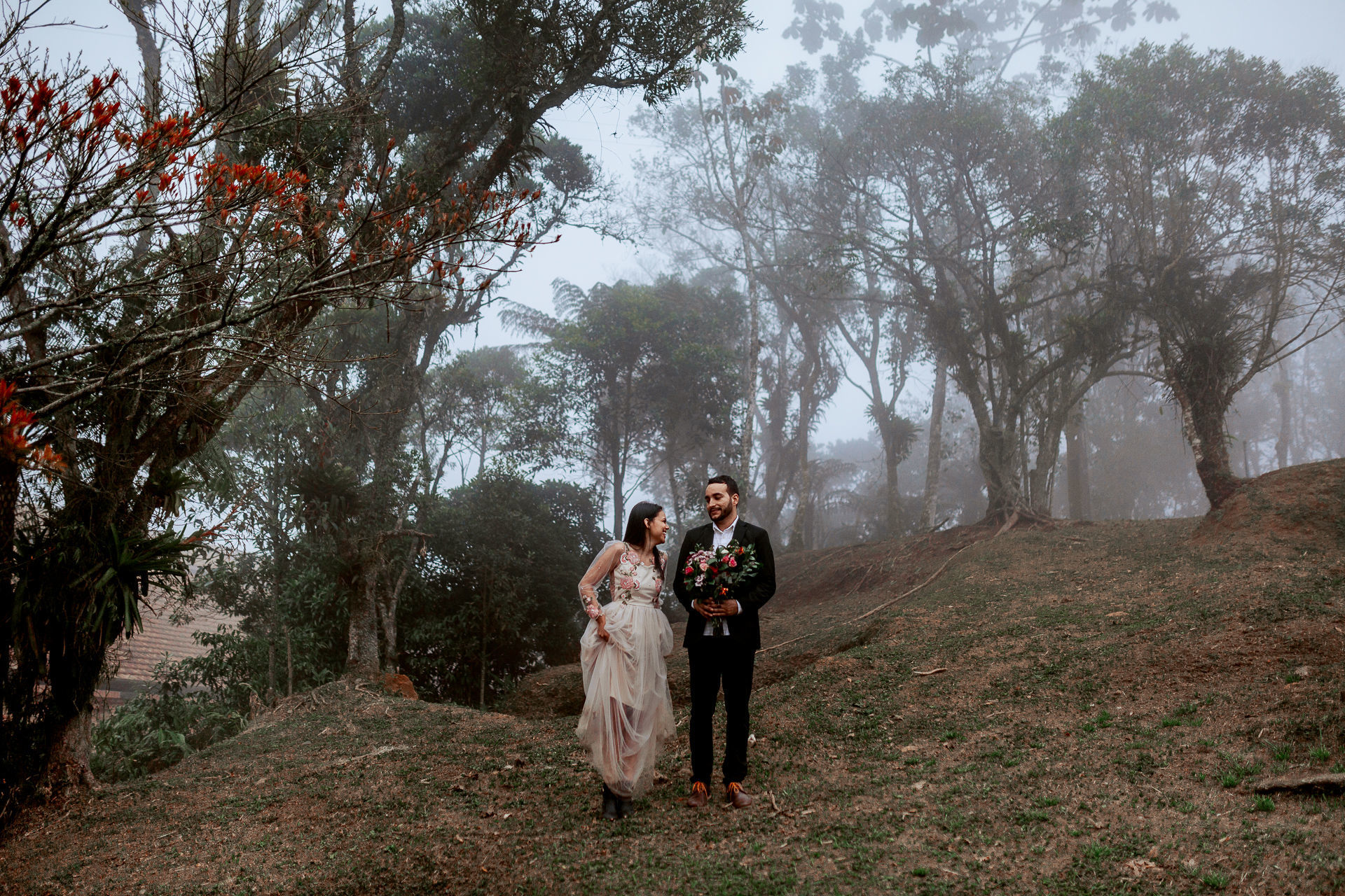 Foto Ensaio Pré Wedding em Paranapiacaba {Ellen + Fábio} Foto Ensaio Pré Wedding em Paranapiacaba {Ellen + Fábio} - Imagem 94