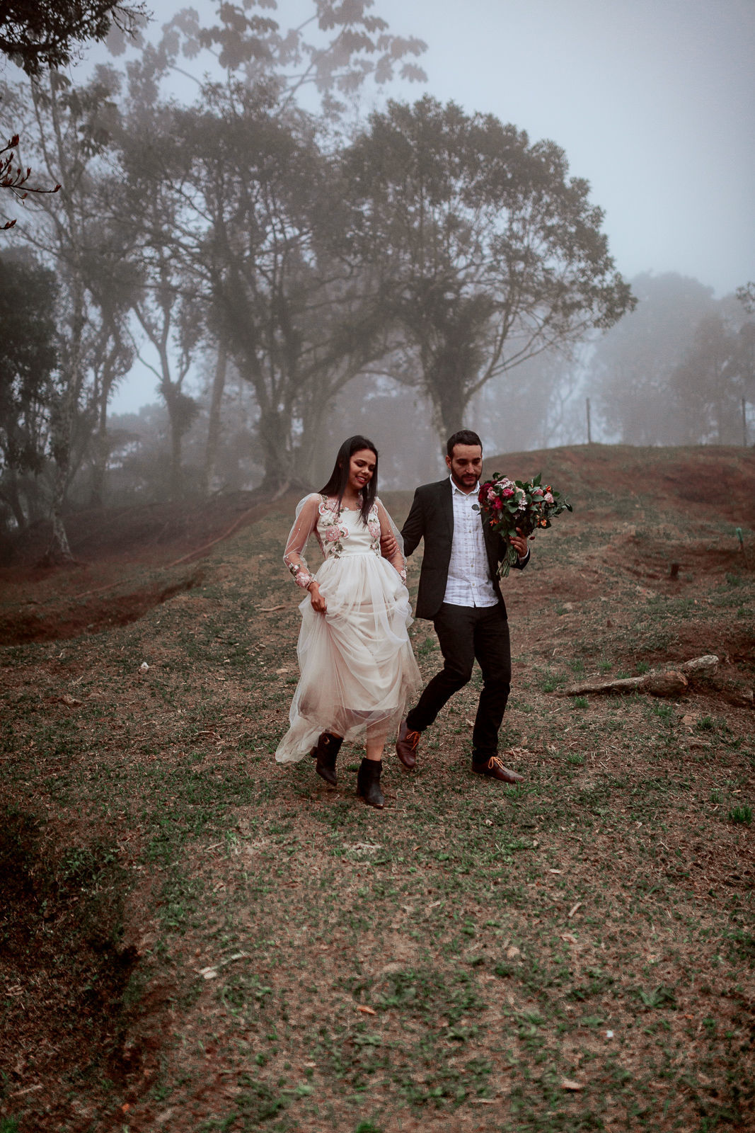 Foto Ensaio Pré Wedding em Paranapiacaba {Ellen + Fábio} Foto Ensaio Pré Wedding em Paranapiacaba {Ellen + Fábio} - Imagem 96