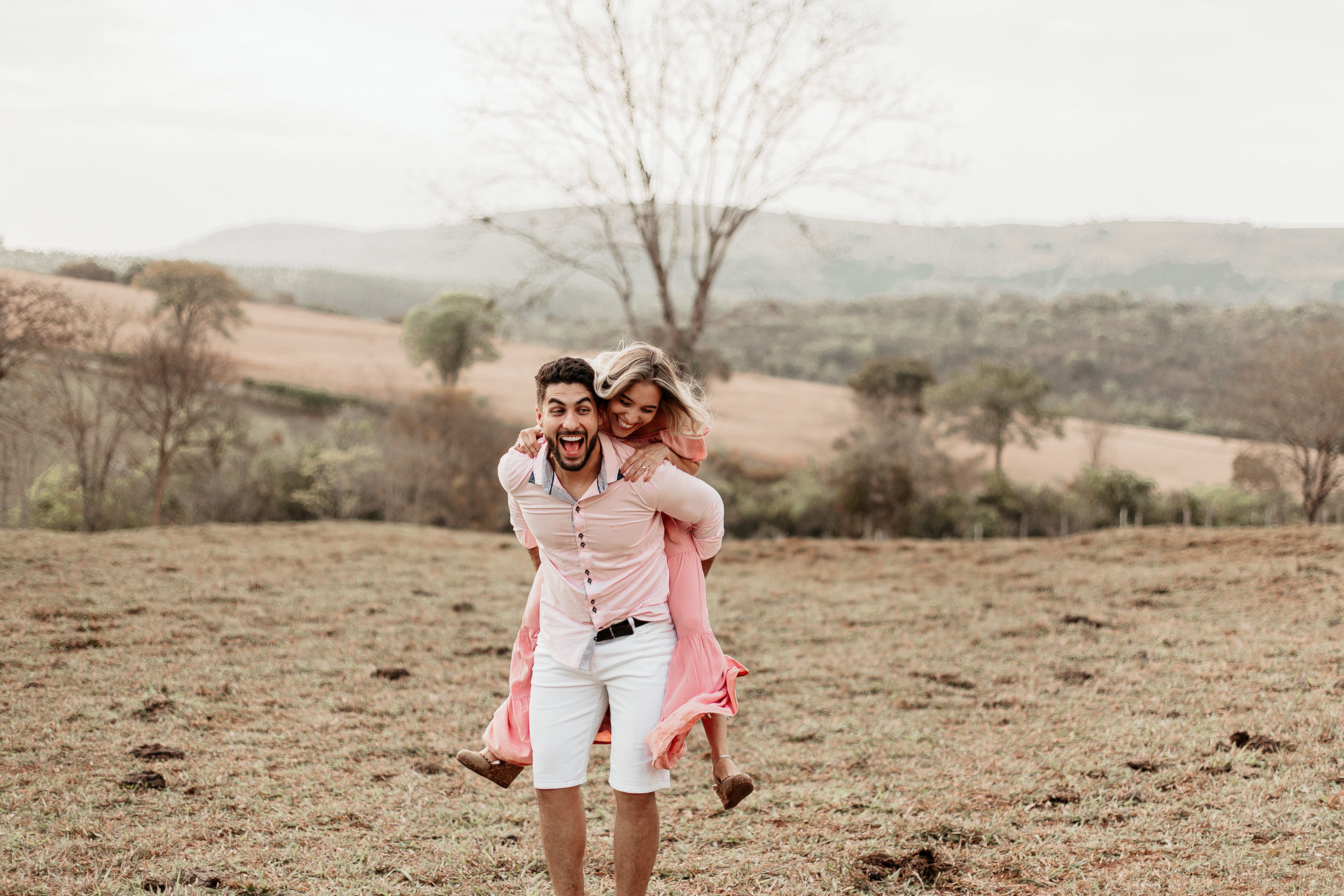 Foto Ensaio Pré Wedding na Fazenda {Marcelle + Muriel} Foto Ensaio Pré Wedding na Fazenda {Marcelle + Muriel} - Imagem 43