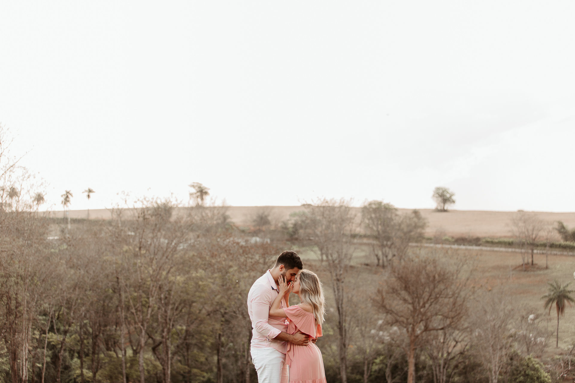 Foto Ensaio Pré Wedding na Fazenda {Marcelle + Muriel} Foto Ensaio Pré Wedding na Fazenda {Marcelle + Muriel} - Imagem 34