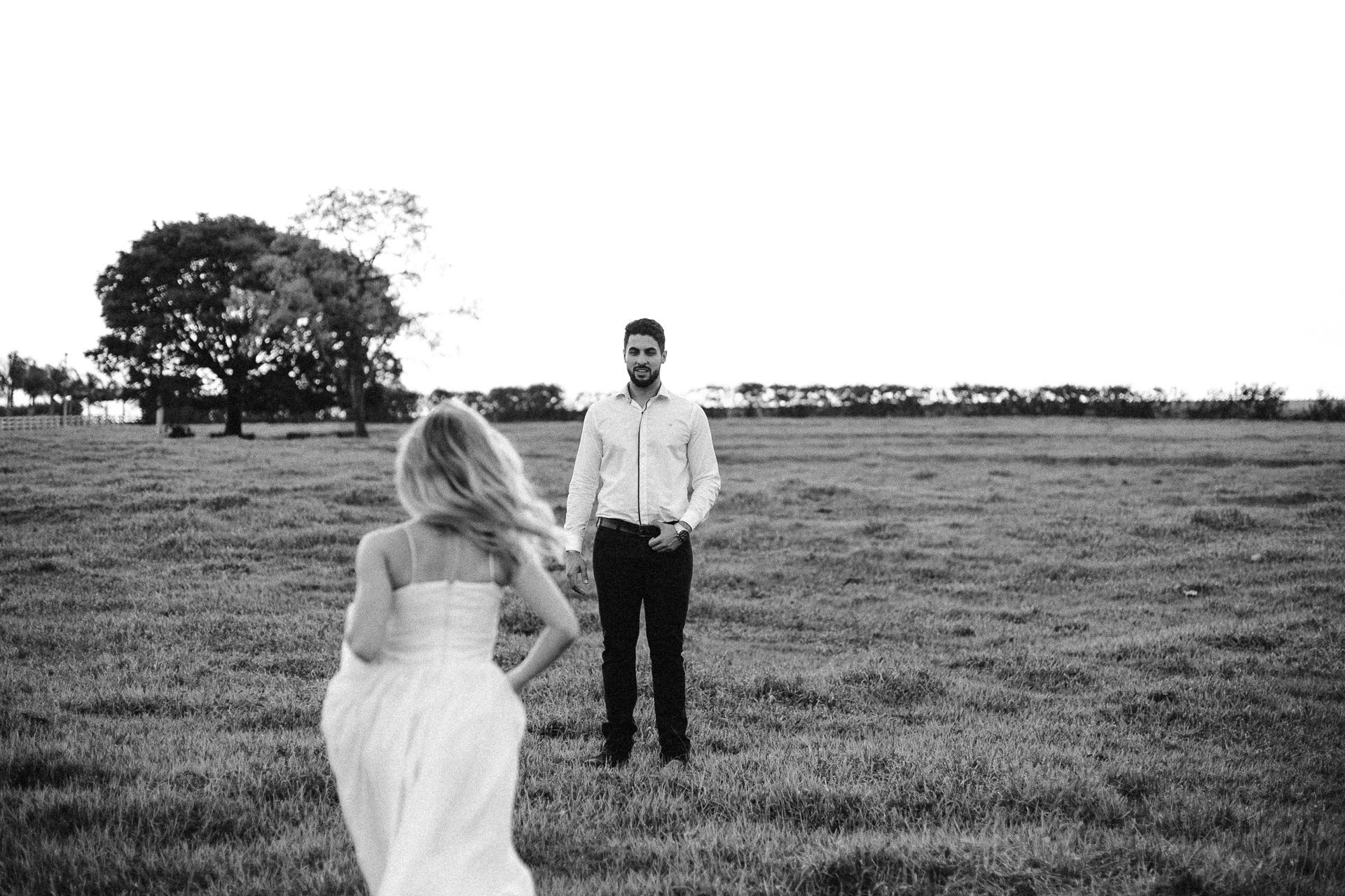Foto Ensaio Pré Wedding na Fazenda {Marcelle + Muriel} Foto Ensaio Pré Wedding na Fazenda {Marcelle + Muriel} - Imagem 87