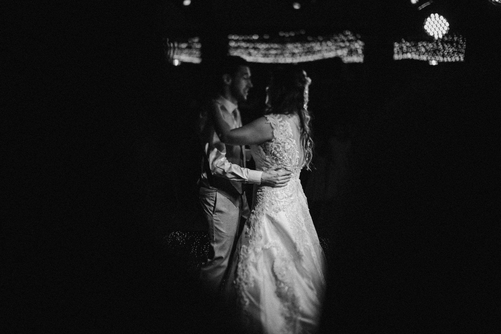 Foto Casamento Satie + Giuliano {Fazenda Tulha Santa Estela - Jardinópolis} Foto Casamento Satie + Giuliano {Fazenda Tulha Santa Estela - Jardinópolis} - Imagem 75