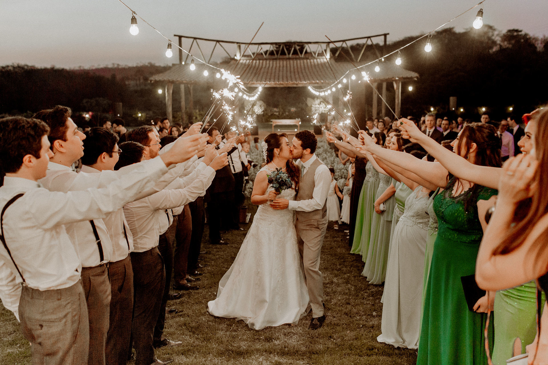 Foto Casamento Satie + Giuliano {Fazenda Tulha Santa Estela - Jardinópolis} Foto Casamento Satie + Giuliano {Fazenda Tulha Santa Estela - Jardinópolis} - Imagem 56