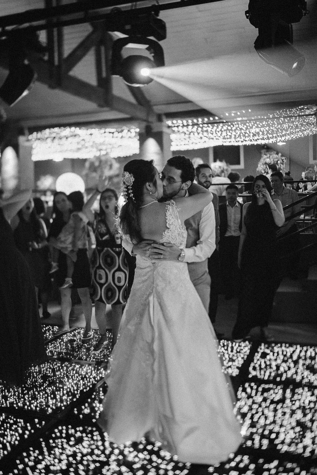 Foto Casamento Satie + Giuliano {Fazenda Tulha Santa Estela - Jardinópolis} Foto Casamento Satie + Giuliano {Fazenda Tulha Santa Estela - Jardinópolis} - Imagem 99