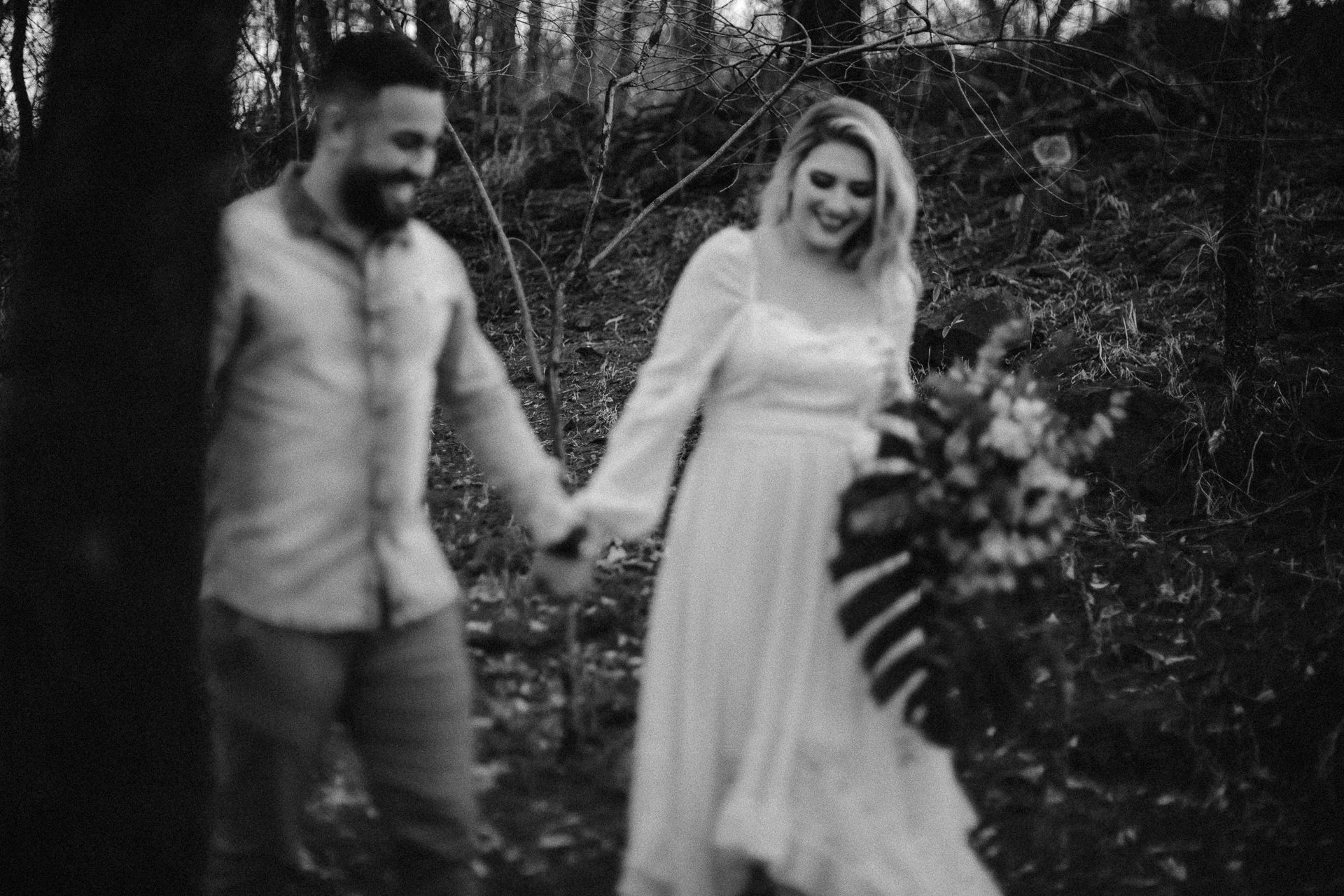 Foto Ensaio Pré Wedding - Amanhecer no Parque do Curupira {Pâmela + Cleiton} Foto Ensaio Pré Wedding - Amanhecer no Parque do Curupira {Pâmela + Cleiton} - Imagem 19