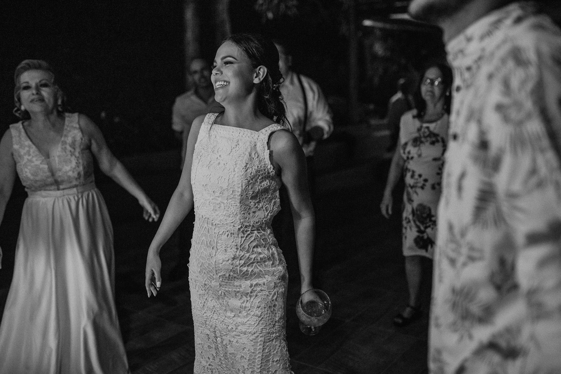 Foto Casamento Ellen + Fábio {Estância Boa Vista - Ribeirão Preto} Foto Casamento Ellen + Fábio {Estância Boa Vista - Ribeirão Preto} - Imagem 130