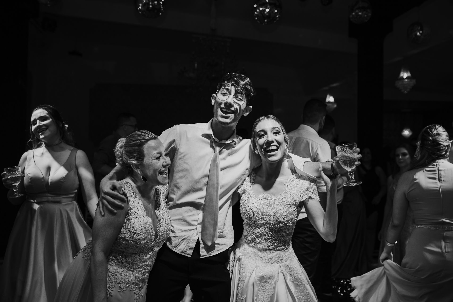 Foto Casamento Marcelle + Muriel {Casa Branca - Sertãozinho} Foto Casamento Marcelle + Muriel {Casa Branca - Sertãozinho} - Imagem 148
