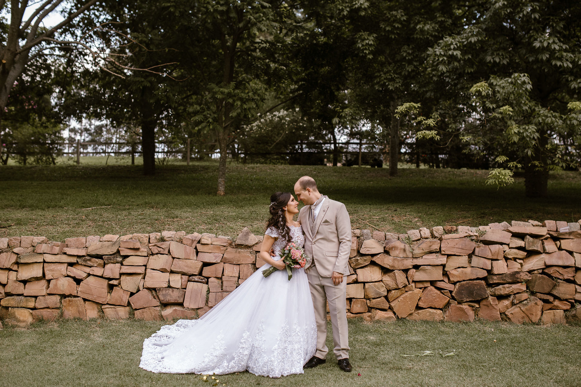 Foto Casamento Stacy + Fábio {Villágio Alvorada - São Carlos} Foto Casamento Stacy + Fábio {Villágio Alvorada - São Carlos} - Imagem 77