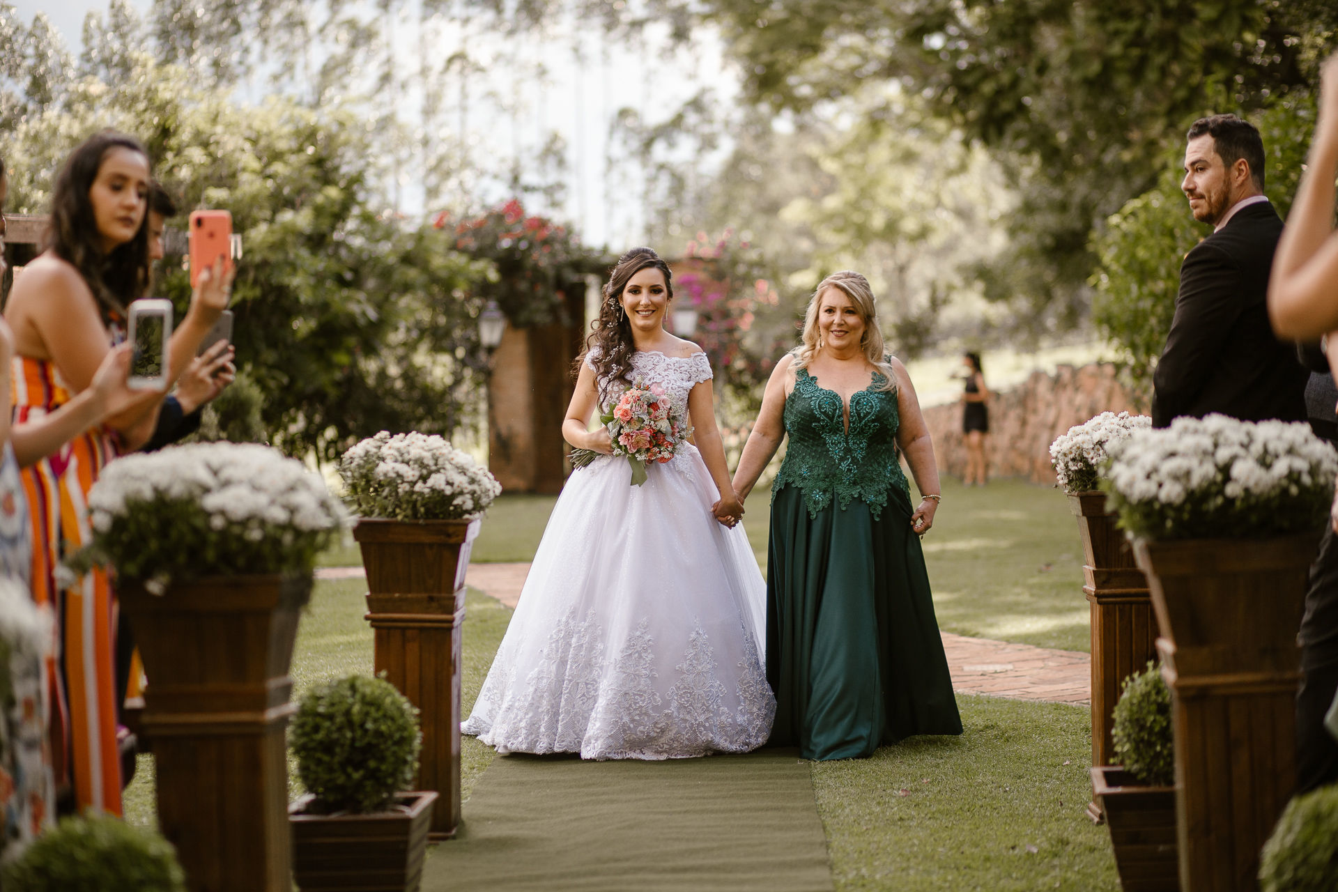 Foto Casamento Stacy + Fábio {Villágio Alvorada - São Carlos} Foto Casamento Stacy + Fábio {Villágio Alvorada - São Carlos} - Imagem 38