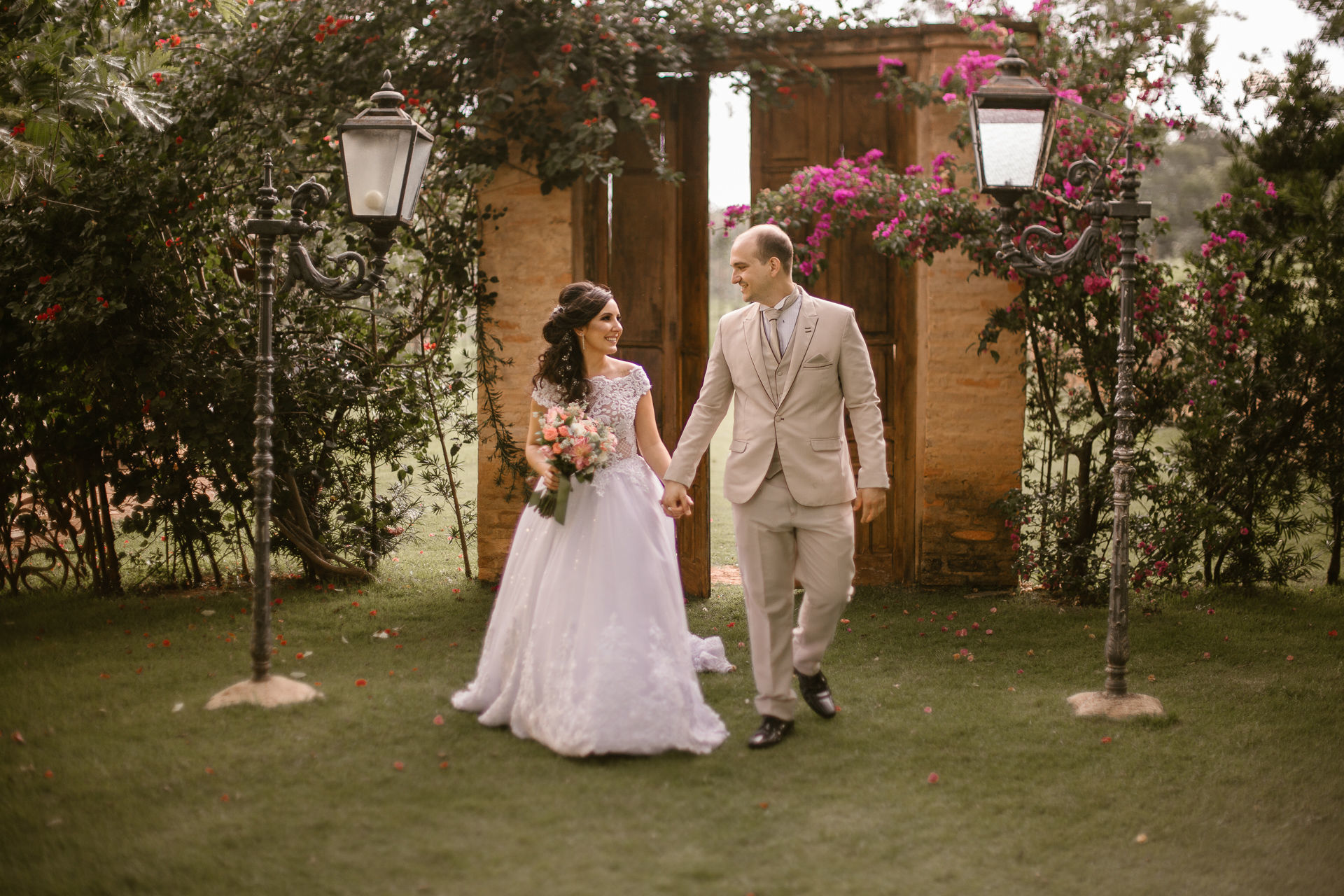 Foto Casamento Stacy + Fábio {Villágio Alvorada - São Carlos} Foto Casamento Stacy + Fábio {Villágio Alvorada - São Carlos} - Imagem 90