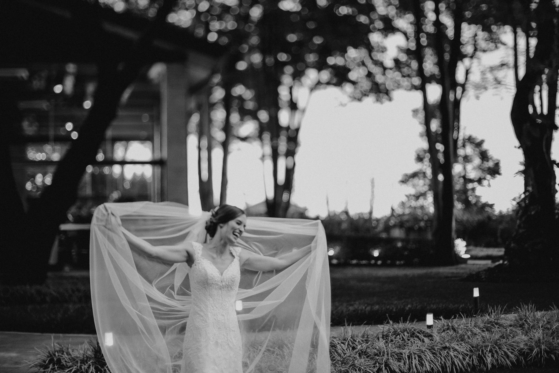 Foto Casamento Sabrina + Erik {Villa Casuarina - Batatais} Foto Casamento Sabrina + Erik {Villa Casuarina - Batatais} - Imagem 98