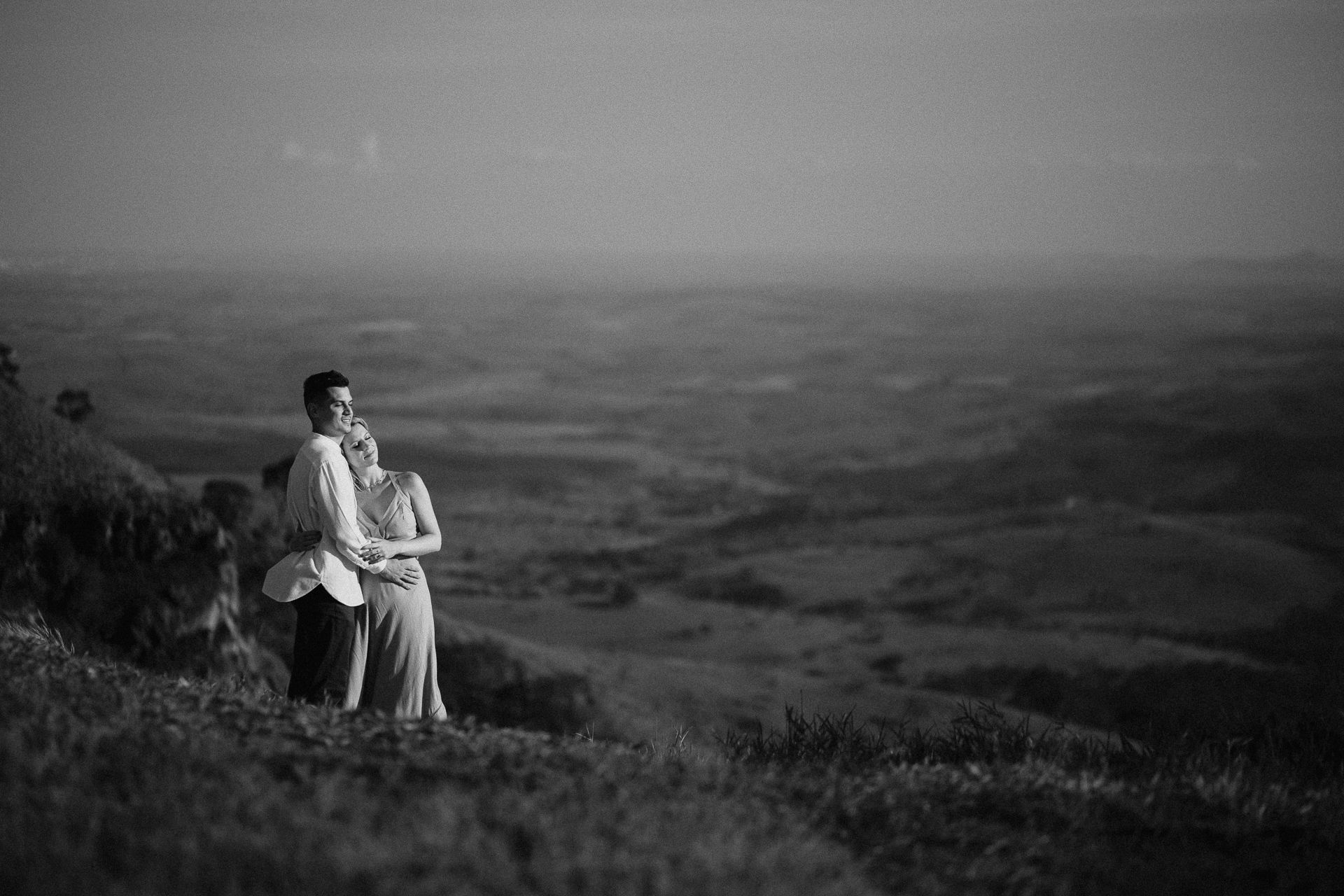 Foto Ensaio Pré Wedding - Morro do Fogão {Carol e Daniel} Foto Ensaio Pré Wedding - Morro do Fogão {Carol e Daniel} - Imagem 23