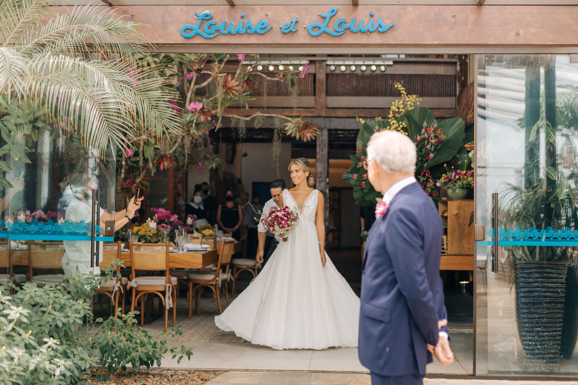 Foto Casamento Helena + Kyle {Chez Louise et Louis - Juquehy} Foto Casamento Helena + Kyle {Chez Louise et Louis - Juquehy} - Imagem 33