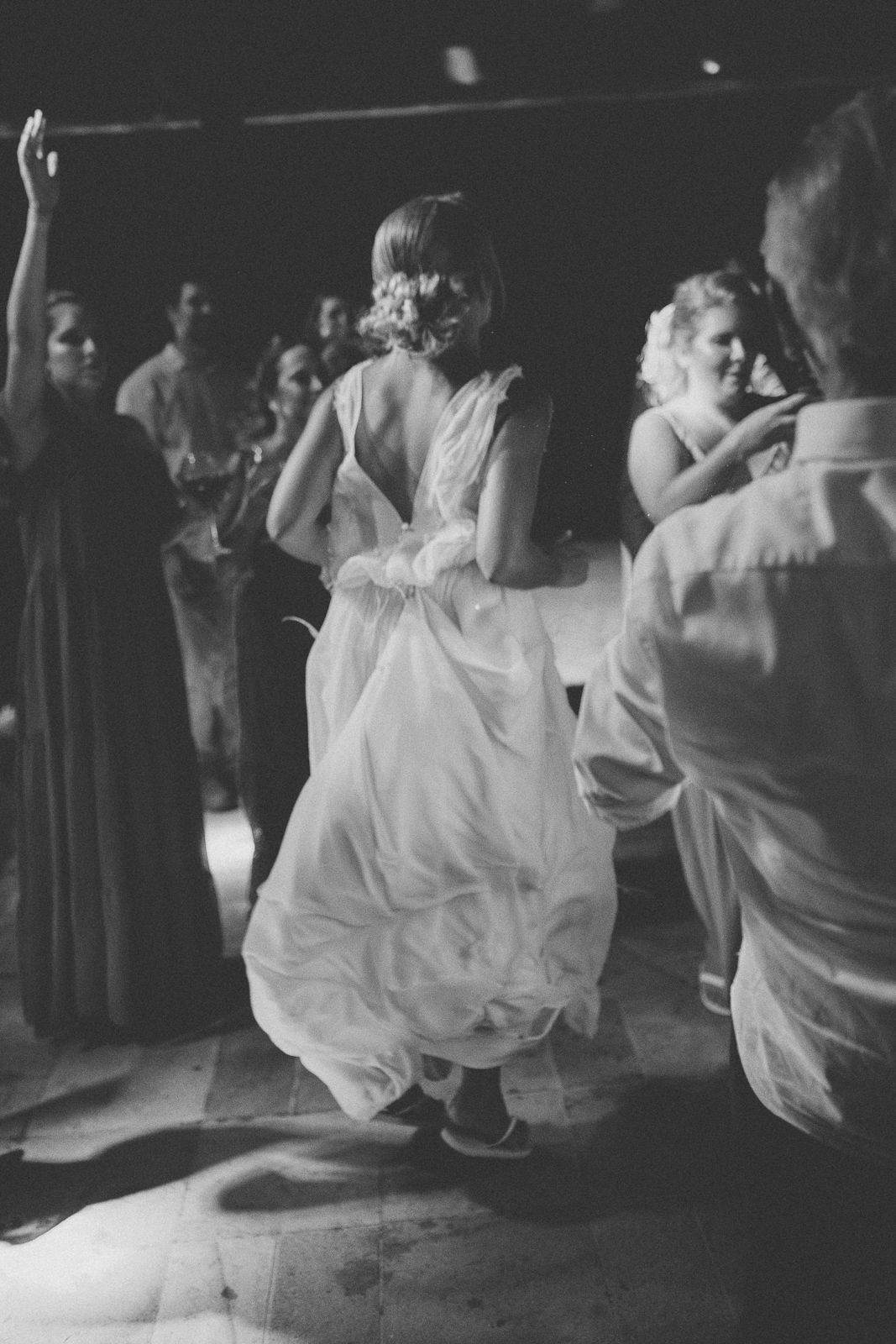 Foto Casamento Helena + Kyle {Chez Louise et Louis - Juquehy} Foto Casamento Helena + Kyle {Chez Louise et Louis - Juquehy} - Imagem 103