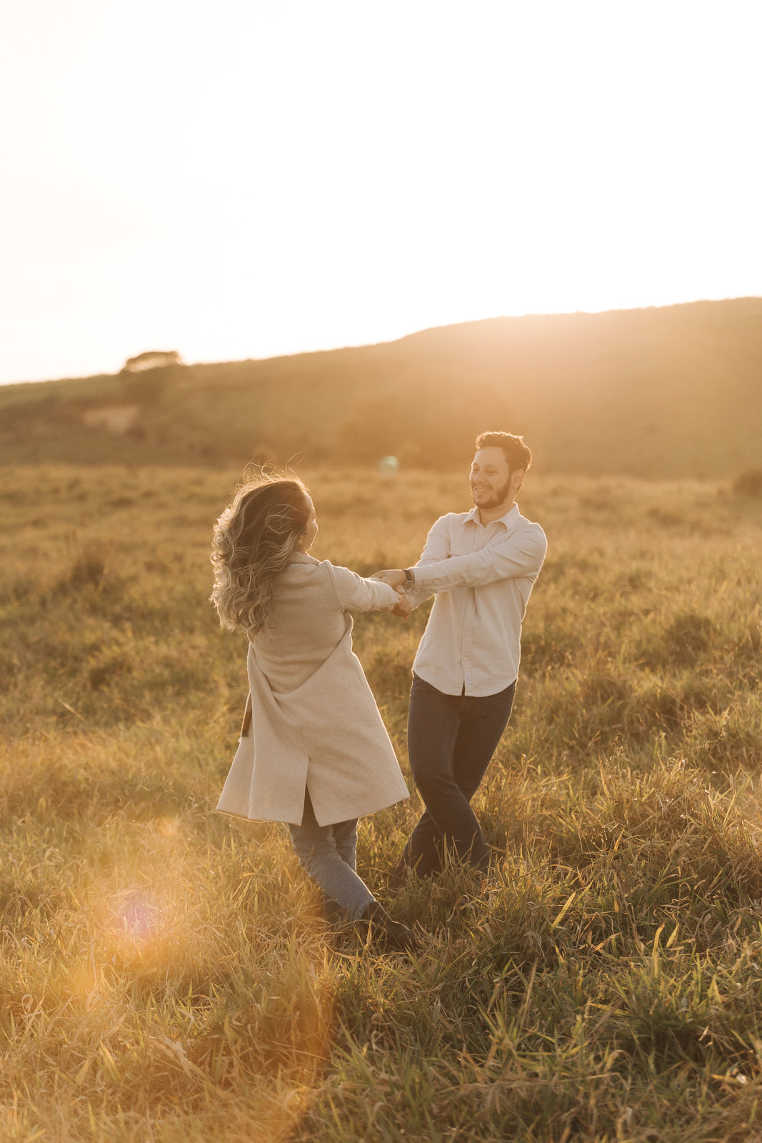 Foto Ensaio Pré Wedding Julia e Guilherme - Amanhecer no Morro do Fogão {Itirapina} Foto Ensaio Pré Wedding Julia e Guilherme - Amanhecer no Morro do Fogão {Itirapina} - Imagem 25