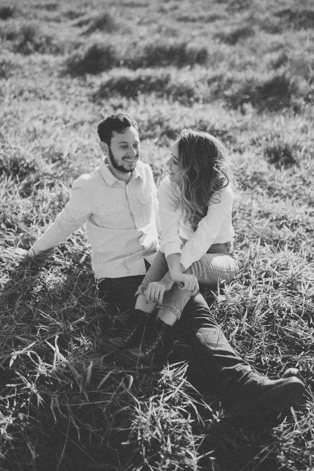 Foto Ensaio Pré Wedding Julia e Guilherme - Amanhecer no Morro do Fogão {Itirapina} Foto Ensaio Pré Wedding Julia e Guilherme - Amanhecer no Morro do Fogão {Itirapina} - Imagem 43