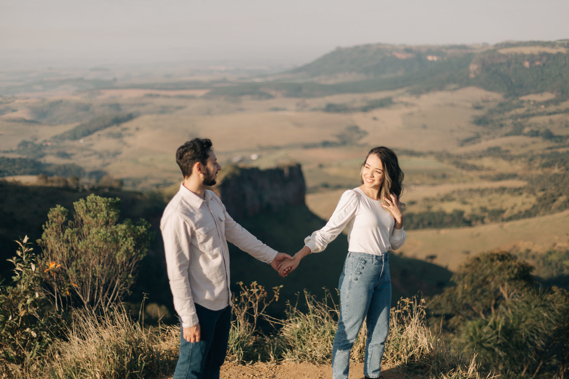 Foto Ensaio Pré Wedding Julia e Guilherme - Amanhecer no Morro do Fogão {Itirapina} Foto Ensaio Pré Wedding Julia e Guilherme - Amanhecer no Morro do Fogão {Itirapina} - Imagem 108